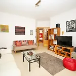 A64 - Barreira Holiday Flat In Lagos