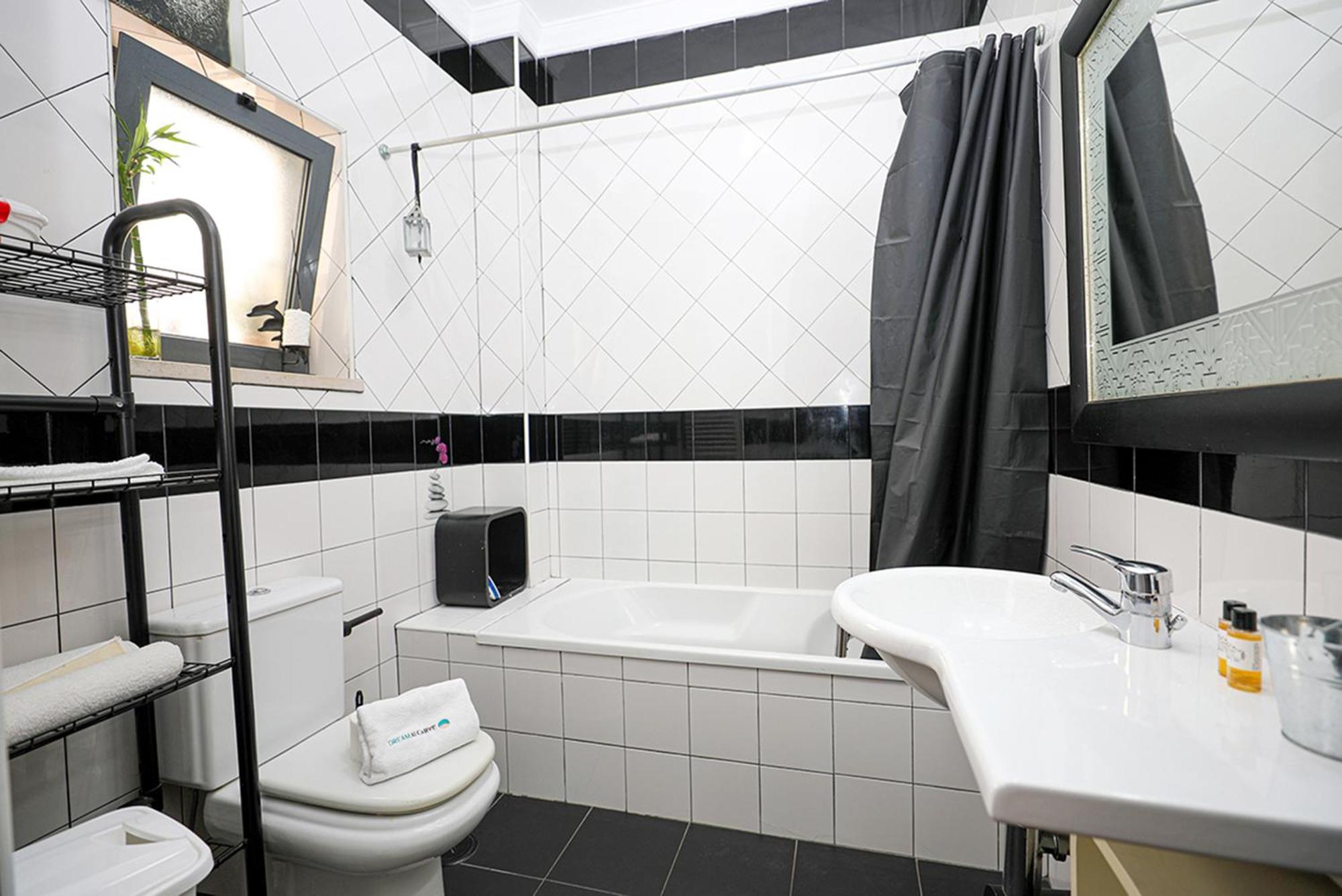 A64 - Barreira Flat In * Lagos